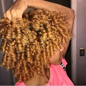 Meet your Posher, Vee